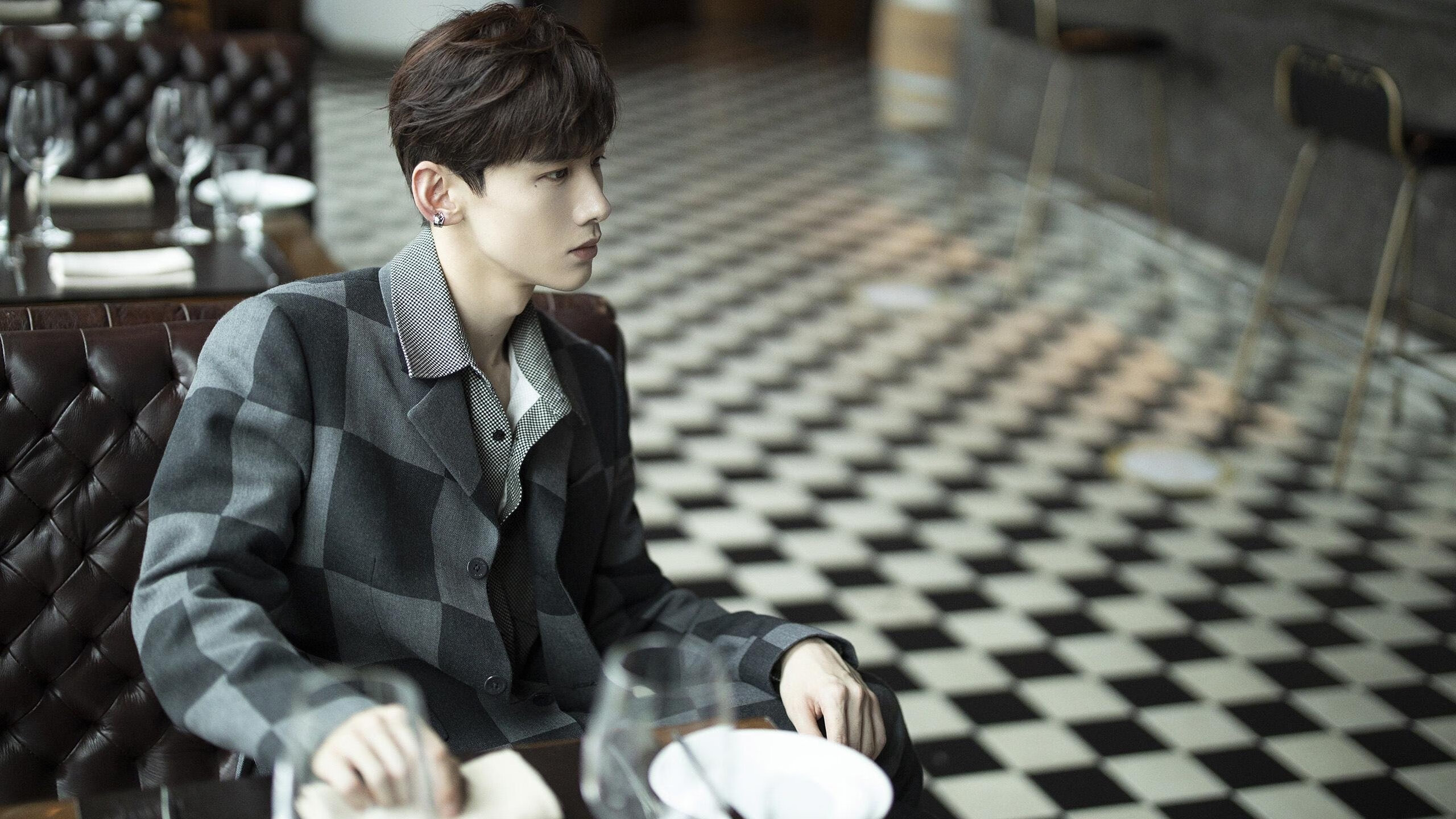 乌拉圭队在巴黎奥运会比赛中多次利用边路进攻,乌拉圭奥运会预选赛