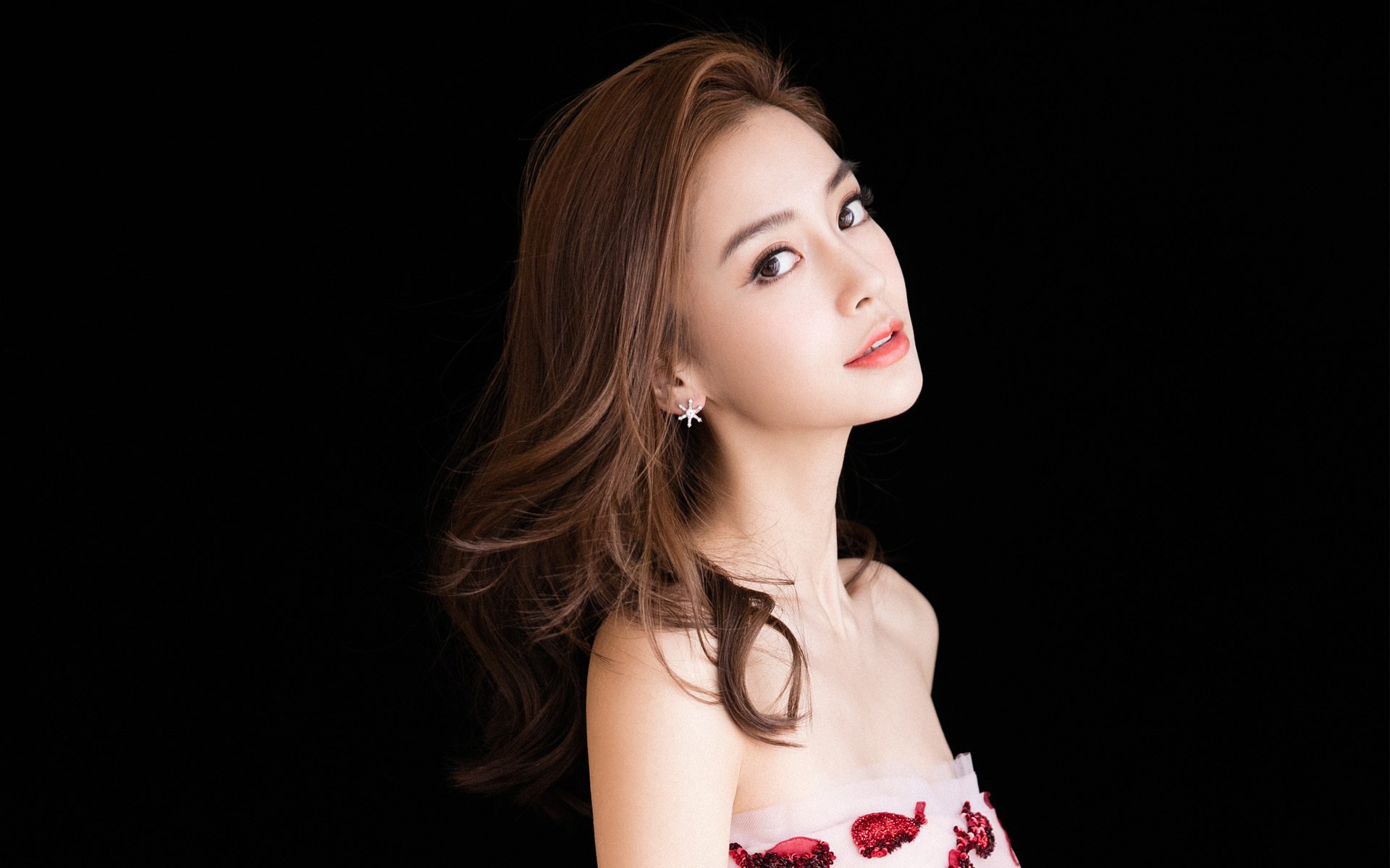 莫赞尼主导进攻乐成,AC米兰边锋领衔攻势,ac米兰莫雷诺